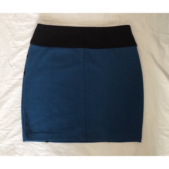 Basic house‎ mini skirt size small - Picture 4 of 9